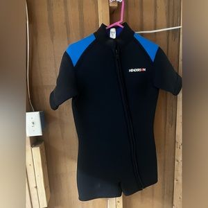Henderson aquatics wet suit